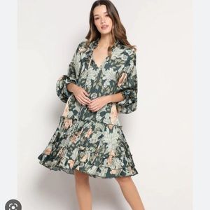 NWOT Kleid green floral dress